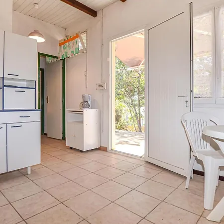 Feriehus 1 Bedroom Beautiful In Calcatoggio (Corsica)